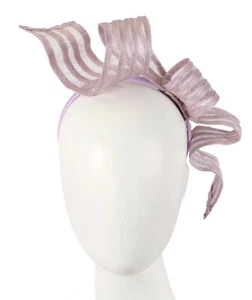 Lila sinamay Racing Fascinator de Max Alexander Precio de venta sugerido por el fabricante $139. 100% vendedor australiano - Imagen 1 de 5