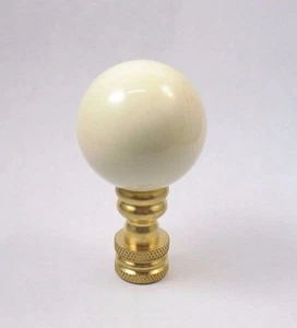 LAMP FINIAL Ecru Off White Acrylic Ball Sphere Ball Round Brass #1547y - Imagen 1 de 1