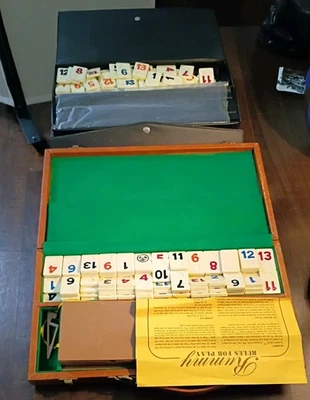 Paquete de piezas de repuesto y 2 estuches de transporte Rummikub (para piezas Rummikub) Foto 1 de 4