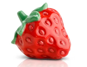 Nora Fleming Mini Juicy Fruit Strawberry A142 Ceramic Platter Charm NEW - Picture 1 of 2