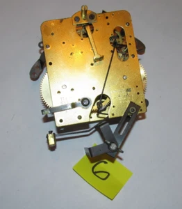 CUCKOO CLOCK MFG. COMPANY MOVEMENT NO JEWELS - UNTESTED - 151-010 - Picture 1 of 5