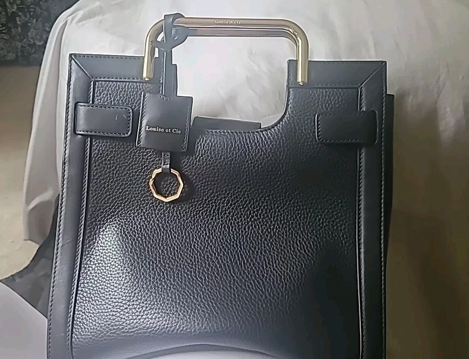 Bolso de Mano Pequeño de Cuero Negro LOUISE ET CIE Group Elay Foto 1 de 4