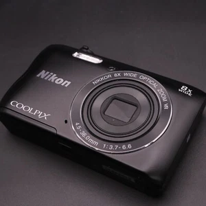 Nikon Coolpix A300 Black Digital Camera MINT Condition Compact Slim Tested Works - Picture 1 of 15