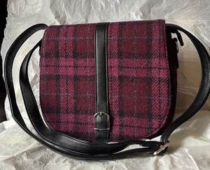 Ladies Genuine Harris Tweed Glen Appin Berry Mix Tweed Shoulder Crossbody Bag - Picture 1 of 16