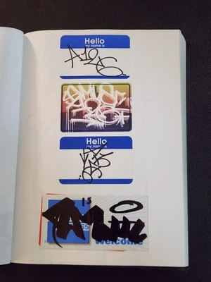 Banksy Arte Original Libro Negro Página Graffiti Muerte NYC AMUSE Pegatina ÚNICA EN SU CLASE ThMatic Foto 1 de 4