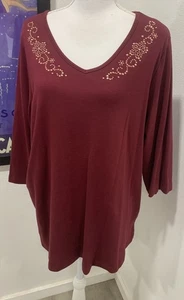 Quacker Factory Plus Sz 1X Burgundy Gold Tone Stone V Neck Tunic Shirt A341750 - Picture 1 of 16
