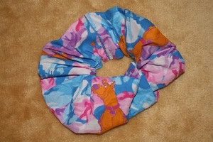 Scrunch-Ups HAIR SCRUNCHIES - Scooby-Doo On BLUE & PURPLE Flowers Scrunchie - Picture 1 of 2