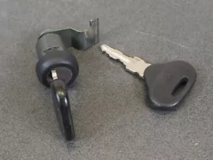 Lock Assy, Pocketl HONDA SES125 DYLAN 2003 64120-KEY-900 16952 - Picture 1 of 4