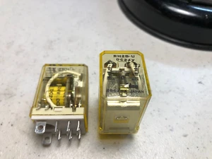 1 PIEZA NUEVO IDEC RH2B-U Relé Enchufable DPDT 10A 24VDC Relé Caja Abierta - Imagen 1 de 1