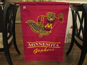 BANDERA DE CASA/EXTERIOR NCAA... TOPOS DORADOS DE MINNESOTA... BANDERA DE VINILO... ¡NUEVO!¡! - Imagen 1 de 1
