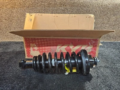 Puntal de suspensión trasera y muelle helicoidal KYB SR4141 para Ford Explorer 06-10 Foto 1 de 4