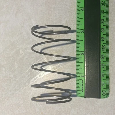 Black & Decker Grasshog String Trimmer: Motor Housing Spring 5104155-00 - Image 1 of 2