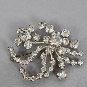 Vintage Austrian Crystal Pink Flower Burst Brooch Pin Silver Tone - Picture 1 of 6