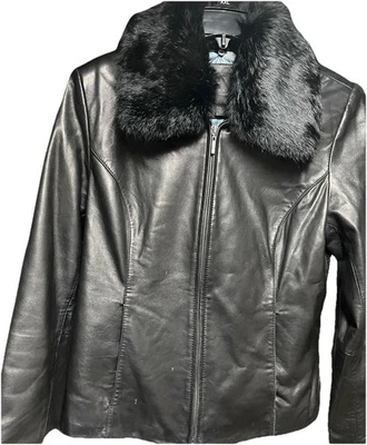 Apt, 9 черная кожаная куртка с черным меховым воротником размер средний  - Изображение 1 из 4