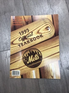 Vintage 1995 NEW YORK METS Yearbook Autographed By - 9 People Ralph Kiner - Picture 1 of 9