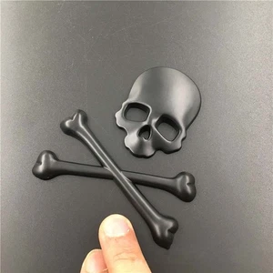 Black Skull Bone 3D Car Chrome Emblem Badge Logo Metal Sticker Trim Accessories - Foto 1 di 12