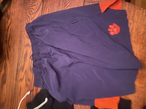 Nike Clemson Football Men’s XXL Team Issued Shorts Cover