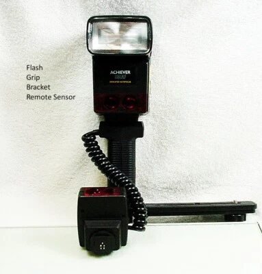 Achiever 630AF Flash + Grip + Remote Sensor | For Canon AF/EOS | New | NOS | $59 - Image 1 of 4