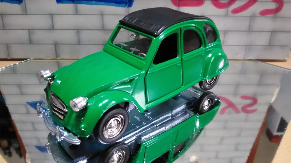POLISTIL CITROEN 2CV 2 CV  SCALA 1/25 VERDE  ! - Immagine 1 di 1