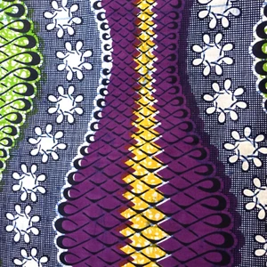 Batik Viola Vera Cera Africana Nuovo Sigillato Cotone 6 Metri 6,5 Iarde - Foto 1 di 5