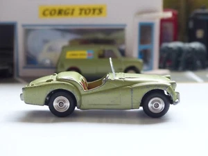 Corgi Toys 305 Triumph TR3 mit geformten Rädern - Bild 1 von 8