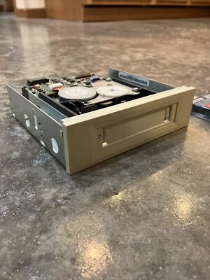 Vintage CONNER CTM 3200R-S / CTM 3200I-S 1.6/3.2GB TR-3 SCSI 5.25'' - Image 1 of 4