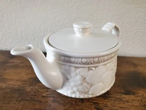 Vernon Antiqua Metlox Vintage Serving Dish/Bowl/Lid/Spout Fruit /Berry/Flower - Picture 1 of 17
