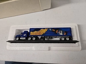 Matchbox Collectibles Labatt Blue Mack CH600 Semi Truck Trailer 1:100 Scale 1998 - Picture 1 of 1