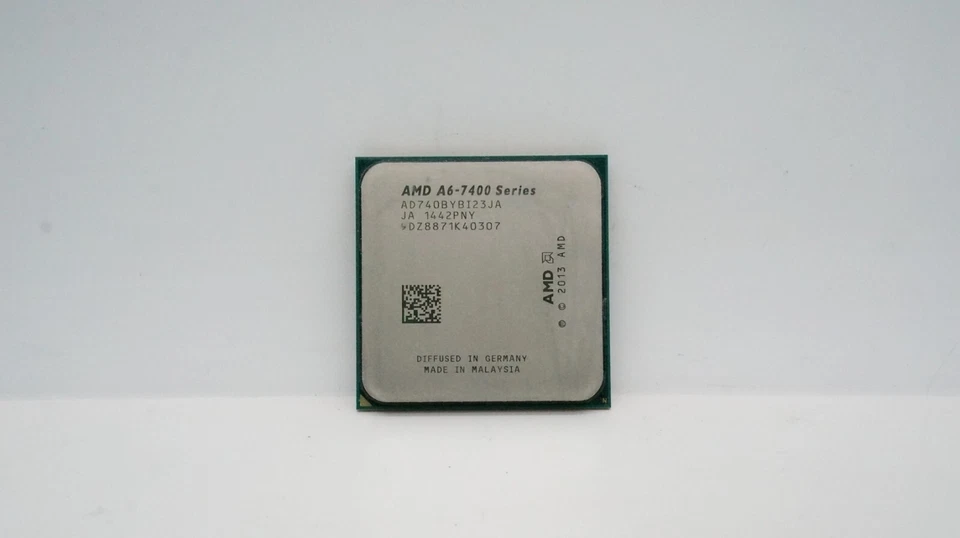 AMD A6 7400B 3,5 GHz 1 MB AD740BYBI23JA Socket FM2+ CPU  Foto 1 de 1