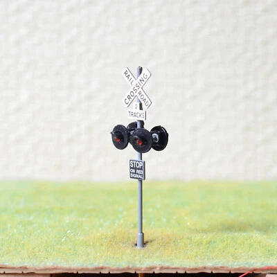 1 x OO / HO scale railroad crossing signal LED made 4 target faces silver #2GR4 - Image 1 of 4