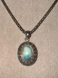 Collana con ciondolo turchese Doug Paulus in argento sterling 925 con lunetta ornata - Foto 1 di 8