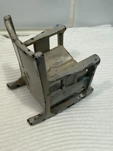 Antiker Kilgore Gusseisen Puppenhaus grau Schaukelstuhl - Bild 1 von 2