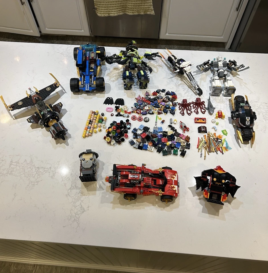 Gran Lote de Juegos Lego y Piezas Raras de Minifiguras Ninjago Juegos Retirados Lote de Transporte Foto 1 de 4