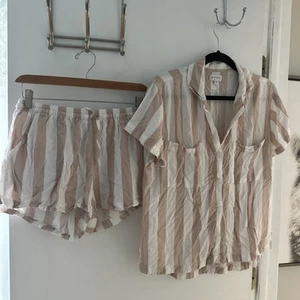 Piyama Rayon Australian 2 Piece Lounge Set Sleepwear SZ S Pajamas Shorts & Top - Picture 1 of 5