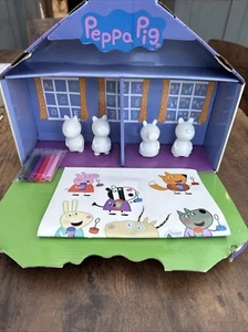 Peppa Pig Cardboard Dolls House With Figures To Colour, Stickers And Pens - Picture 1 of 8