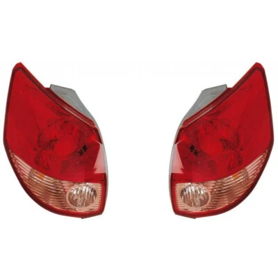Par de luces traseras laterales conductor y pasajero Toyota Matrix 2003-2004 Foto 1 de 3
