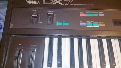 Yamaha DX7 Mark 1 Synthesizer - Bild 1 von 4