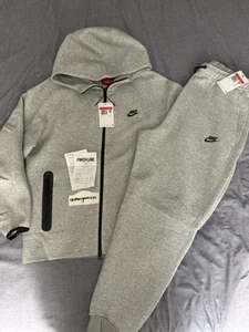 Nike Grey Tech Fleece Full Zip Hoodie/Joggers FB7921-063 & FB8002-063 Large set - Picture 1 of 8