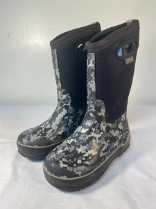 BOGS Classic Digital Boots Youth Kid's Black Insulated Waterproof Winter - US 2 - Picture 1 of 7