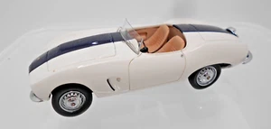 1955 ARNOLT BRISTOL BOLIDE Cabriolet 1:43 MATRIX edizione limitata 408 pezzi - Foto 1 di 6