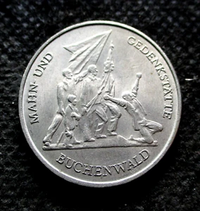 VECCHIA MONETA REPUBBLICA DEMOCRATICA TEDESCA (GERMANIA EST) 10 MARCHI 1972 BUCHENWALD - Foto 1 di 2