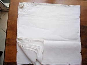 Vintage 12 pc Italian Ebroidered White Linen Napkins New old Stock 17" x 17" - Picture 1 of 4