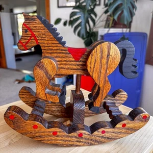 Vintage geschnitztes Schaukelpferd aus Holz Spielzeug signiert Nemitz 94 rotes Herz 10 Zoll Volkskunst - Bild 1 von 6