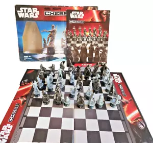 Star Wars 2014 Chess Set Hasbro Complete The Force Awakens Clean VGC - Picture 1 of 22