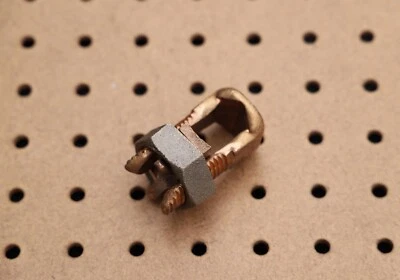 BURNDY T8-250 R-250 SPLIT BOLT CONNECTOR - Image 1 of 4