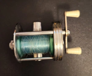 Carrete de pesca Ocean City Nº 998 Baitcasting --- Lote 2724 - Imagen 1 de 4