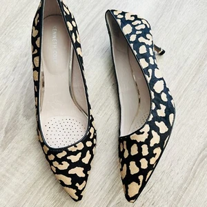 Kenneth Cole Riley Calf Hair Leopard Point Toe Kitten Heel Sz 9 SB-D - Picture 1 of 5