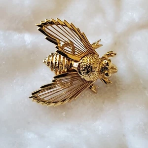 PIN BROCHE JOYERÍA MONET BEE BUMBLEBEE Firmado Vintage Años 70 Tono Dorado Alas con Cable - Imagen 1 de 10
