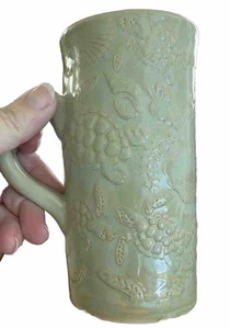 Beautiful Green Sea Turtle Pottery Taller Mug Unmarked - Picture 1 of 14