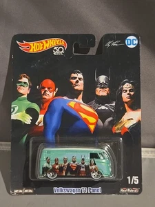 READ*Hot Wheels DC Comics Superman Batman Volkswagen VW T1 Panel Van Real Riders - Picture 1 of 11